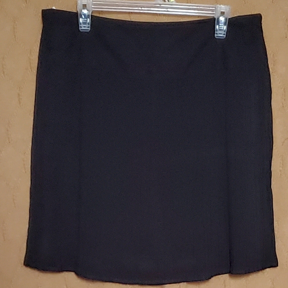 Black pleated Skirt - Picture 1 of 9